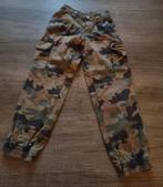 Stoere camouflage broek, Kinderen en Baby's, Kinderkleding | Maat 110, Broek, Gebruikt, Jongen of Meisje, Ophalen of Verzenden