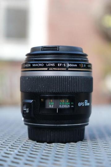 Cannon Macro Lens EF-S 60mm F/2.8 USM beschikbaar voor biedingen