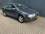 Skoda Octavia Combi 1.6 Démarrage, Voorwielaandrijving, Gebruikt, 4 cilinders, Handgeschakeld