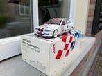 1:18 BMW (E36) 320i STW #2 Fina Team Bigazzi 1996 UT Models, Hobby en Vrije tijd, UT Models, Auto, Ophalen of Verzenden, Zo goed als nieuw