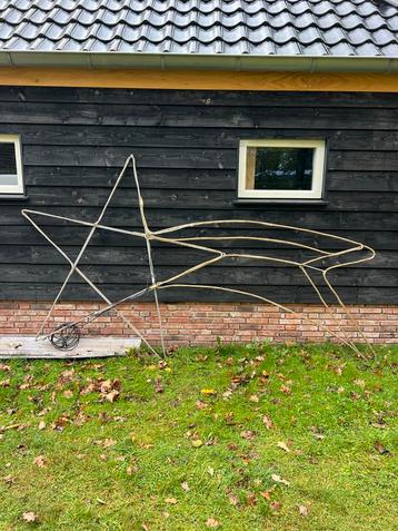 Frame van kerstster buitenverlichting 3 x 1,5m beschikbaar voor biedingen