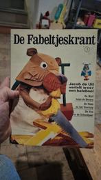 De Fabeltjeskrant - boek, Boeken, Ophalen of Verzenden, Gelezen, Leen Valkenier, Sprookjes