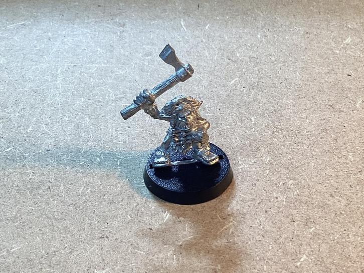 1x Orcs & Goblins; Forest Goblin (champion) [1992], Hobby en Vrije tijd, Wargaming, Zo goed als nieuw, Warhammer, Figuurtje(s)