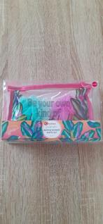 BATH & SHOWER PUFFS SET, Ophalen of Verzenden, Nieuw, Dame
