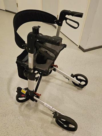 Fijne stabiele goed inklapbare rollator beschikbaar voor biedingen