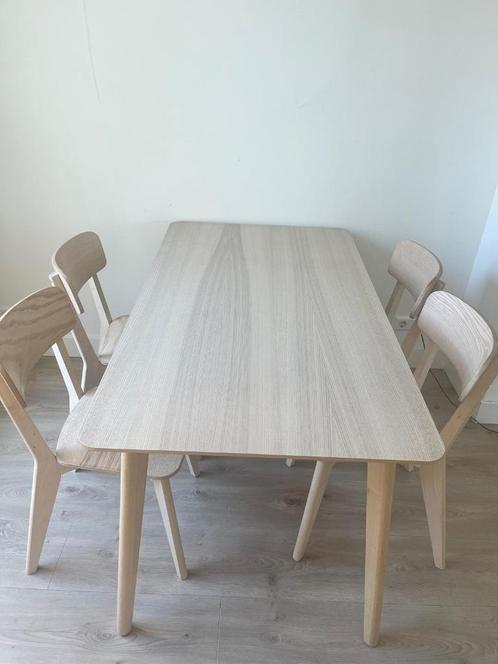 Tafel, essenfineer, 140x78 cm / 4 LISABO Eetkamerstoel, Huis en Inrichting, Tafels | Eettafels, Gebruikt, Vier personen, Rechthoekig