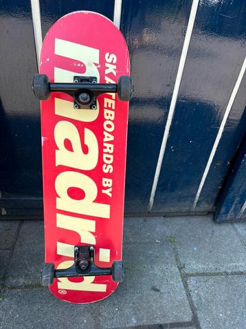 Madrid skateboard beschikbaar voor biedingen