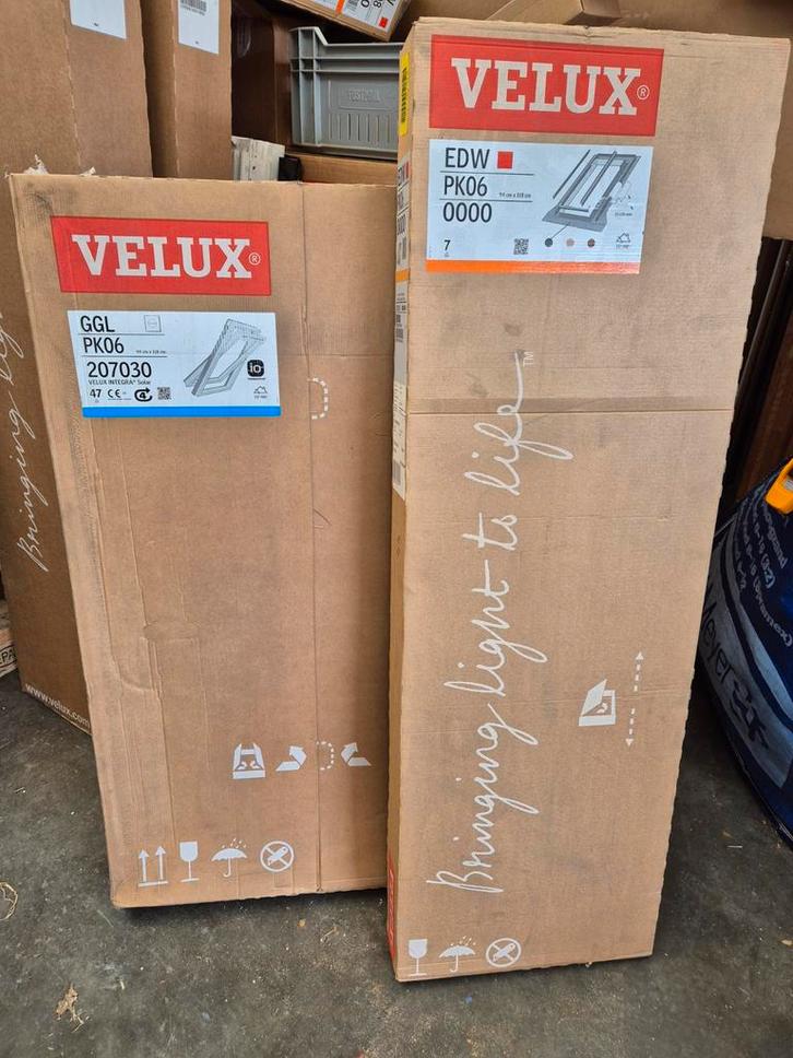 Magazijn opruiming nieuwe VELUX dakramen!!!!, Doe-het-zelf en Verbouw, Glas en Ramen, Nieuw, Dakraam, 80 tot 120 cm, Minder dan 80 cm
