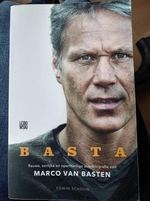 Basta - Marco van Basten - Autobiografie Voetbal, Boeken, Biografieën, Zo goed als nieuw, Sport, Ophalen of Verzenden
