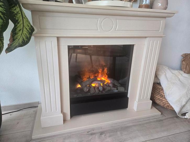 Elektrische Haard, marmeren  Schouw Faber, nieuwprijs 2800€, Huis en Inrichting, Haarden, Zo goed als nieuw, Elektrische haard