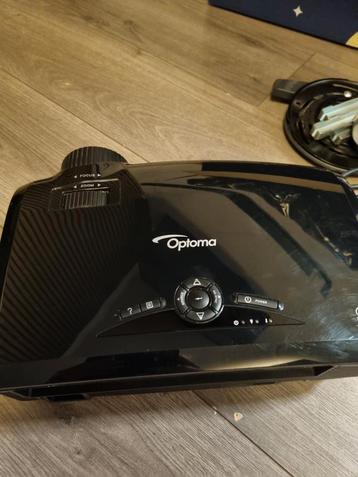 Optoma 3D Beamer + Plafondbeugel & Lange Kabel beschikbaar voor biedingen