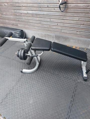 Body-solid powerline beenverlengmachine met gewichten  beschikbaar voor biedingen