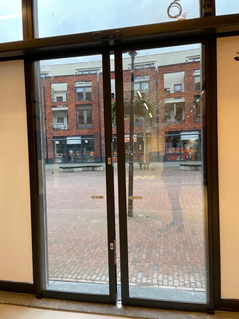 2 st aluminium schuifdeuren excl automaat merk Assa abloy, Ophalen of Verzenden, Nieuw, 120 cm of meer, 215 cm of meer