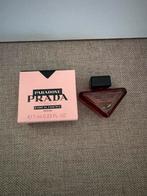 Prada paradoxe radical essence mini 7ml miniatuur nieuw!, Verzamelen, Verzenden, Nieuw, Miniatuur, Gevuld