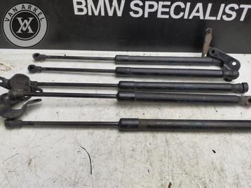 bmw e87 achterklep gasveer  beschikbaar voor biedingen