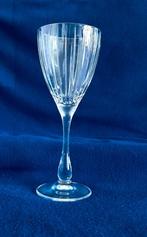Verzenden kan Wijnglas 21h Verticale streep Kristal Glas, Antiek en Kunst, Antiek | Glas en Kristal, Ophalen