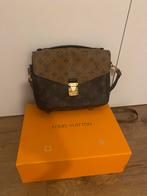Louis vuitton pochette metis, Ophalen of Verzenden, Zo goed als nieuw, Zwart