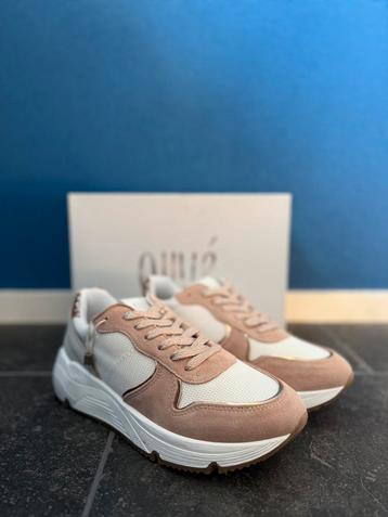 ACTIE NIEUWE OVYÉ sneakers dames 39 beschikbaar voor biedingen