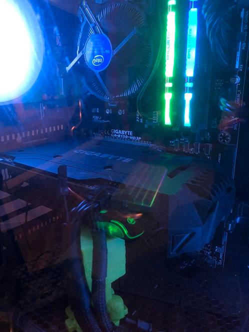 Moederbord, proccecor en grafische kaart., Computers en Software, Videokaarten, Zo goed als nieuw, Nvidia, PCI-Express 3.0, GDDR4