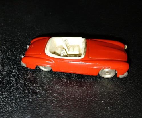 Lego mercedes 190 sl rood 1964, Hobby en Vrije tijd, Modelauto's | 1:87, Gebruikt, Auto, Overige merken, Ophalen of Verzenden