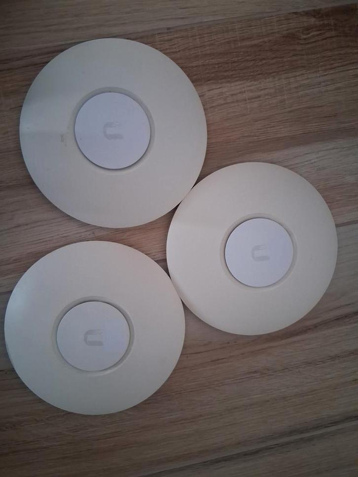 Ubiquiti UniFi AP nanoHD, Computers en Software, Accesspoints, Gebruikt, Verzenden