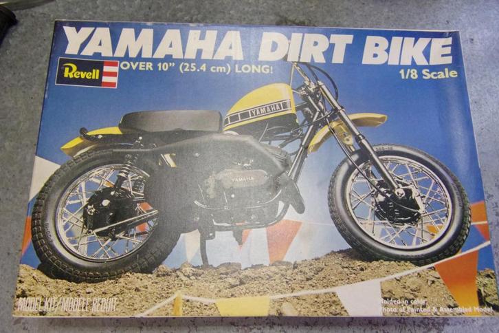 Revell  Yamaha Dirt Bike  1:8  1977, Hobby en Vrije tijd, Modelbouw | Auto's en Voertuigen, Nieuw, Overige typen, Groter dan 1:32