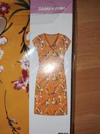 John Cabot Jurk maat S - Nieuw in verpakking!, Geel, Nieuw, Ophalen of Verzenden, John Cabot