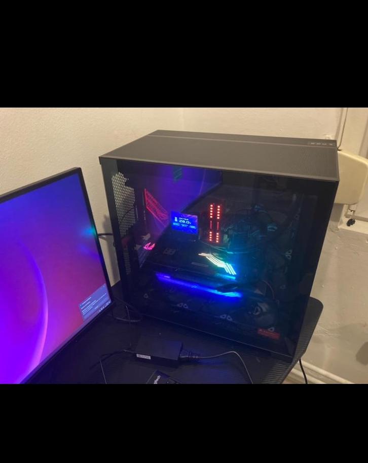 Gaming PC 13700K 32 GB DDR5 6200Mhz, Computers en Software, Desktop Pc's, Gebruikt, 3 tot 4 Ghz, SSD, 32 GB, Met monitor, Gaming