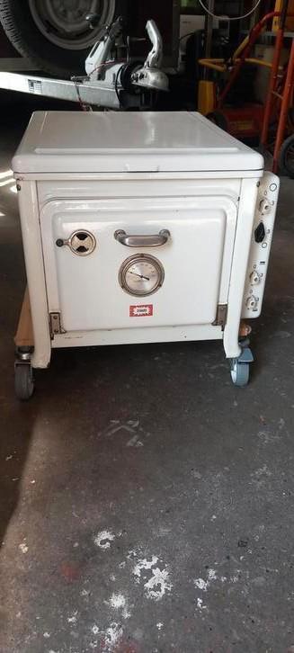 werkend vintage fornuis, Antiek en Kunst, Curiosa en Brocante, Ophalen