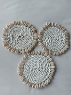 Witte Rotan onderzetters met schelpen 3 voor 9,95, Huis en Inrichting, Woonaccessoires | Onderzetters, Verzenden, Nieuw, Glas of Kopje