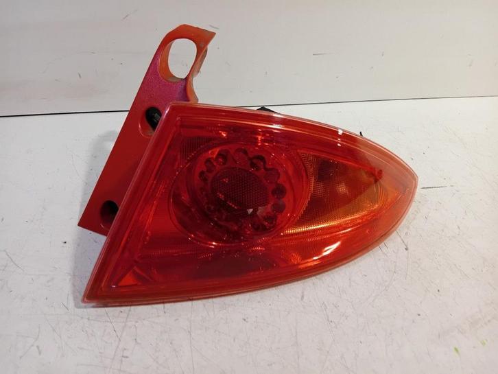 Achterlicht carrosserie rechts Seat Leon, Auto-onderdelen, Verlichting, Seat, Gebruikt, Herkomst onderdeel bekend, 12 maanden garantie