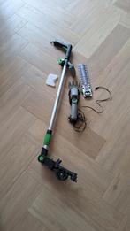Accu grastrimmer en heggeschaar met steel, Ophalen of Verzenden, Zo goed als nieuw, 10 tot 30 cm, Accu