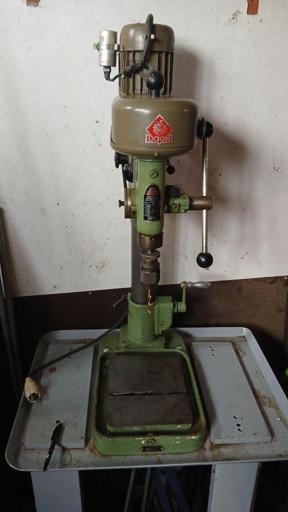Ixion kolom boormachine, Doe-het-zelf en Verbouw, Gereedschap | Boormachines, Gebruikt, Kolomboormachine, Minder dan 400 watt