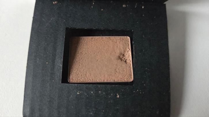 Lisa Eldridge oogschaduw velvet Upper West Side, Sieraden, Tassen en Uiterlijk, Uiterlijk | Cosmetica en Make-up, Gebruikt, Ogen