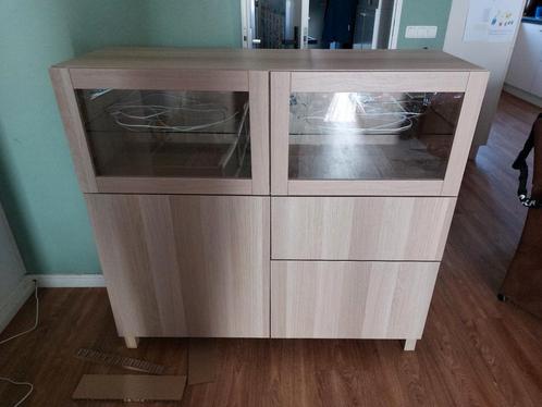 Ikea besta dressoir met vitrine bovenkant, Huis en Inrichting, Kasten | Vitrinekasten, Zo goed als nieuw, 100 tot 150 cm, 100 tot 150 cm