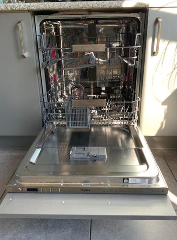 Inbouw Whirlpool vaatwasmachine (2024) beschikbaar voor biedingen