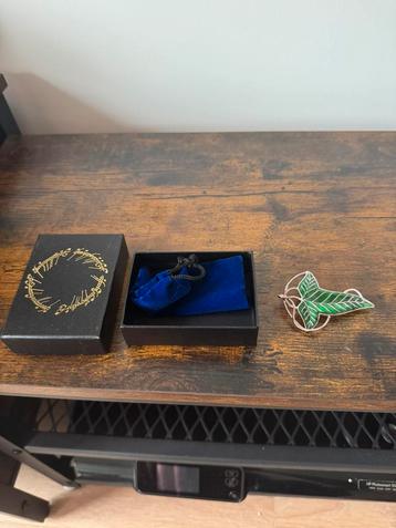 Elven Brooch van The Noble Collection beschikbaar voor biedingen