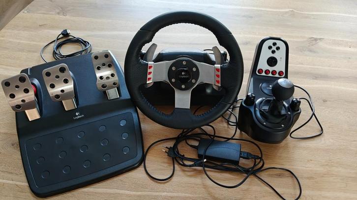 Logitech G27 Racing Wheel + Pedalen & H-shifter, Computers en Software, Joysticks, Zo goed als nieuw, Ophalen