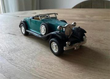 Oldtimer van Yatming beschikbaar voor biedingen