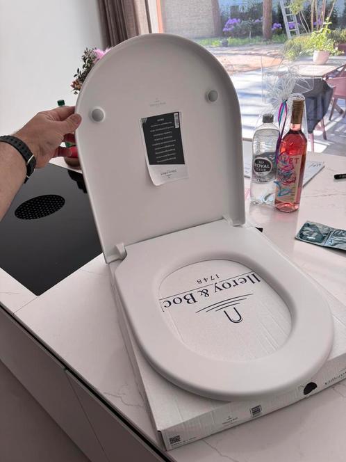 Toiletbril Villeroy & Boch softclose 8M42 S1 RW subway 3.0, Doe-het-zelf en Verbouw, Sanitair, Nieuw, Toilet, Ophalen of Verzenden