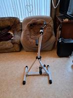 Stoelfiets - Perfect voor thuisrevalidatie, Ophalen, Armen, Zo goed als nieuw, Metaal