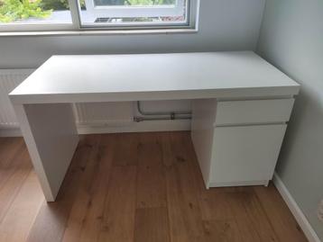 Malm bureau - afbeelding 2