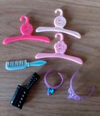 SINDY KLEDINGHANGERS EN ACCESSOIRES-FASHIONDOLL-BARBIE, Verzenden, Zo goed als nieuw, Barbie