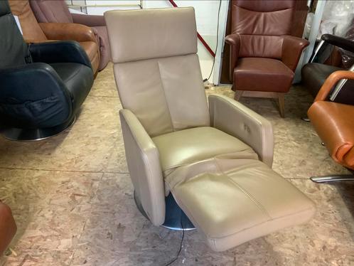 Relax fauteuil met accu, Huis en Inrichting, Fauteuils, Zo goed als nieuw, 50 tot 75 cm, Ophalen of Verzenden