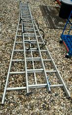 Ladder 2x14 in goede staat, Ophalen, Zo goed als nieuw, Ladder, Opvouwbaar of Inschuifbaar