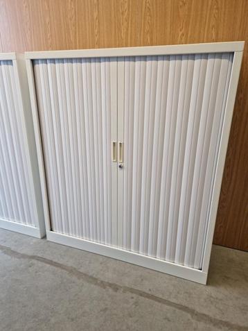 Metalen archiefkast roldeurkast wit 135x120x43 beschikbaar voor biedingen