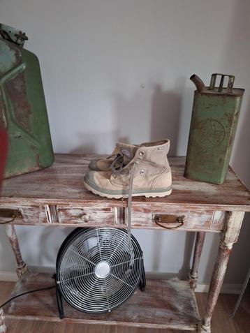 🍀 Palladium Pampa Hi dames schoenen maat 40 beschikbaar voor biedingen