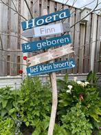 GEBOORTEBORD WEGWIJZER huren huur baby jongen broertje, Ophalen, Zo goed als nieuw, Geboortebord