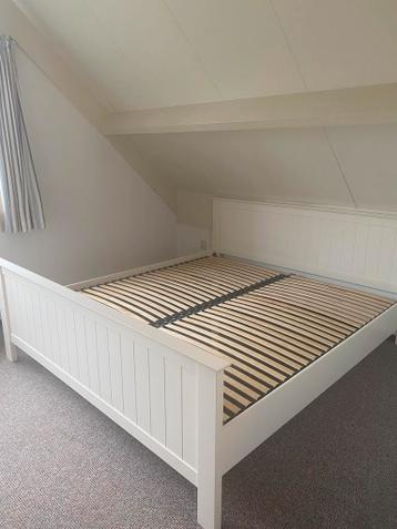 Tweepersoons bedframe creme - Ikea - afbeelding 4