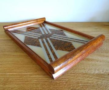 Dienblad art deco stijl beschikbaar voor biedingen